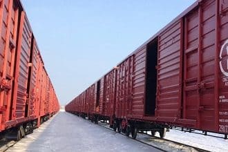 Сопутствующие услуги при перевозке грузов в крытых вагонах